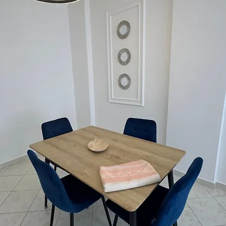 Appartement Blu Near Qerreti *