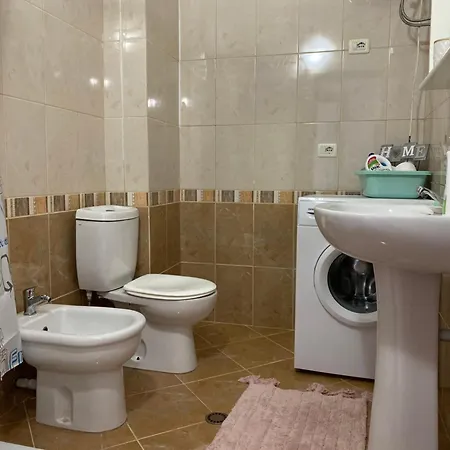 Appartement Blu Near Qerreti